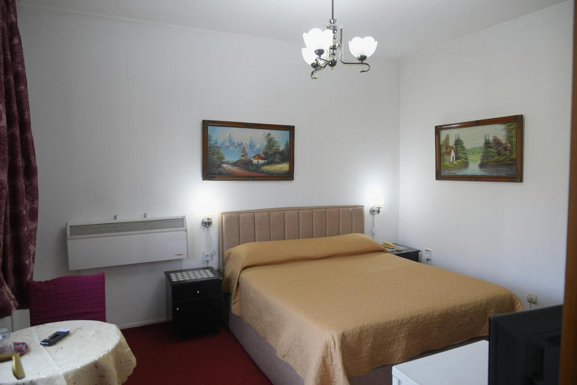 Haxhiu 2* Tirana